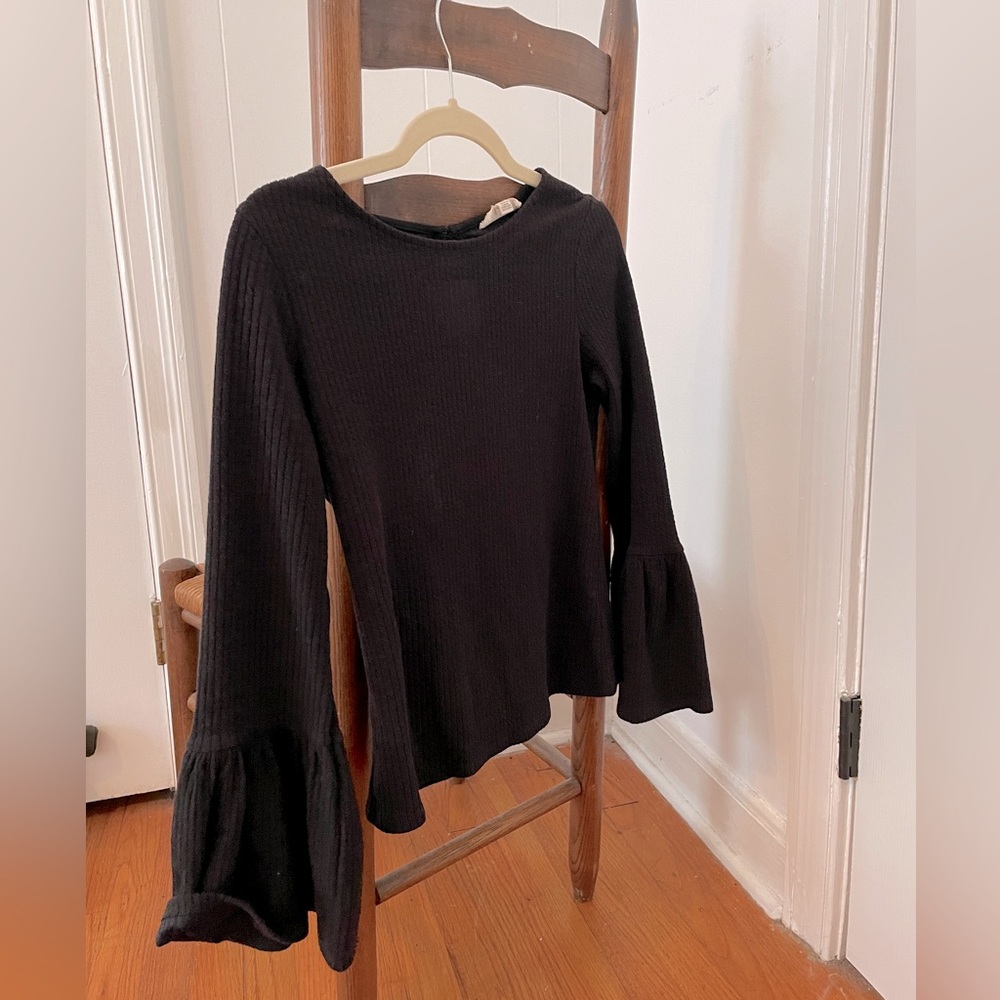 Adorable black bell sleeve top! Size XS - Anthropologie - work casual
